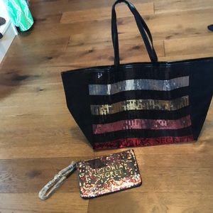 NWOT -Victoria secret tote with clutch